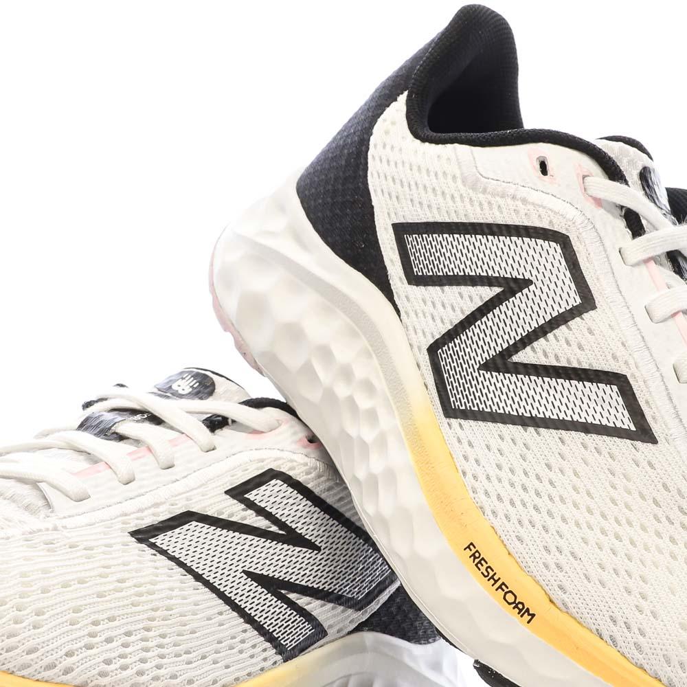 Chaussures de Running Blanches Femme New Balance Arishi vue 7