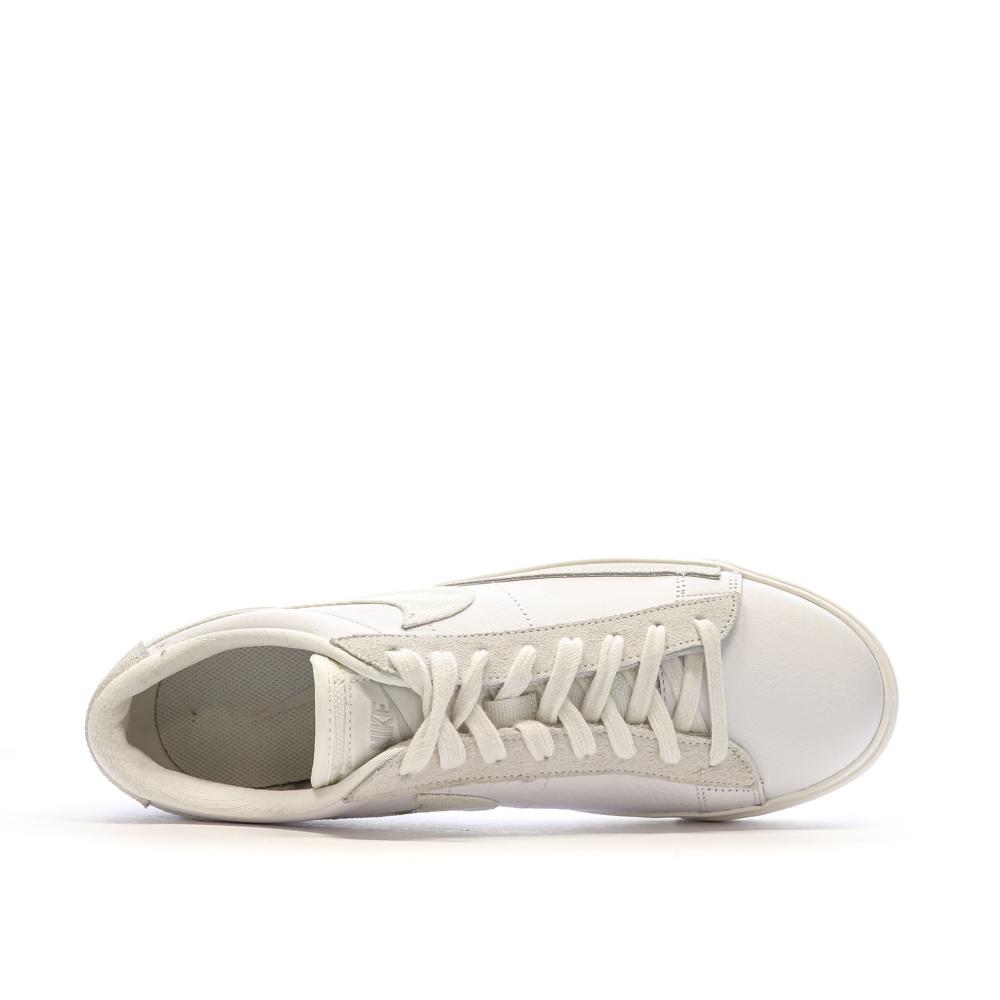 Baskets Blanches Femme Nike Blazer Low Leather vue 4