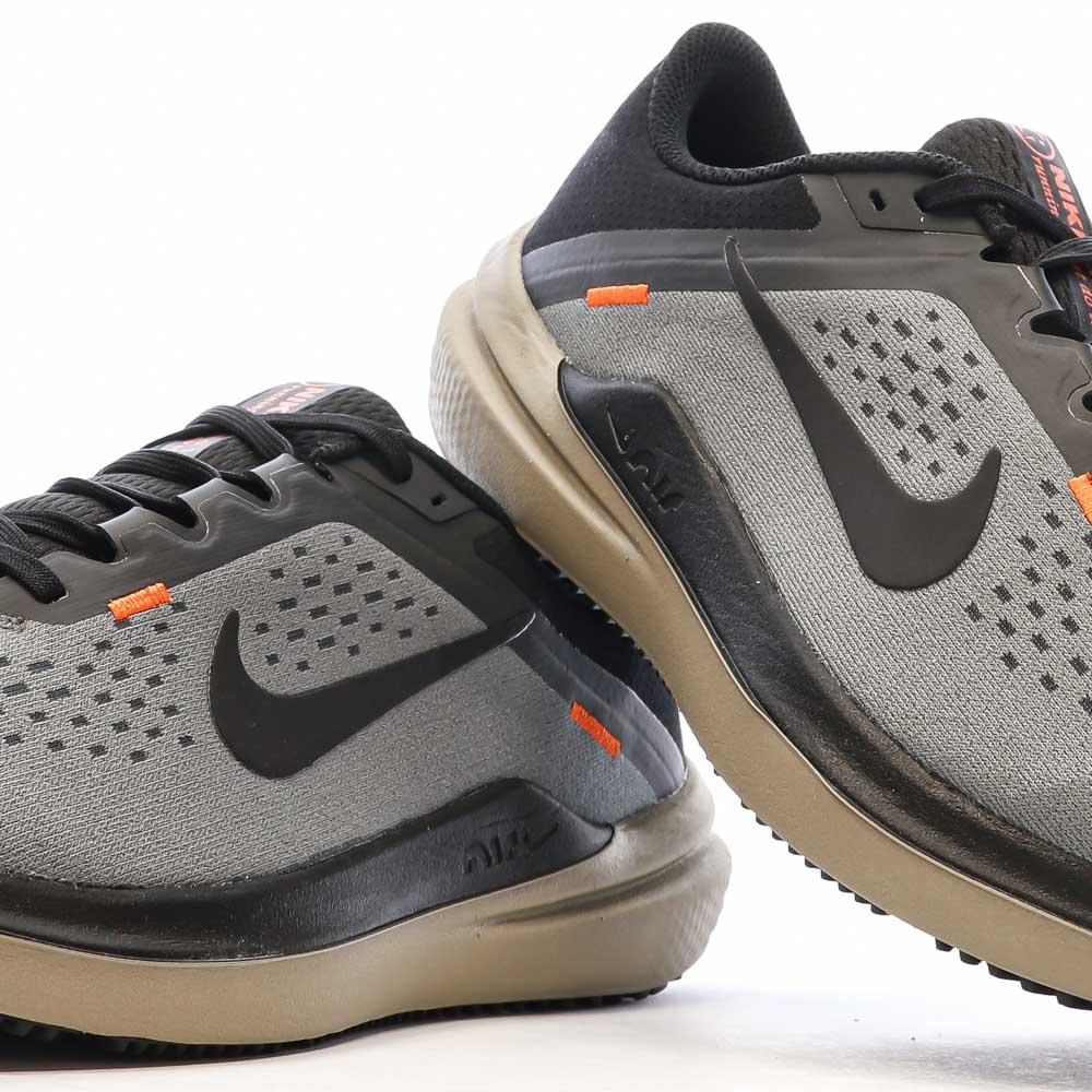 Chaussures de running Gris/Noir Homme Nike Air Winflo vue 7