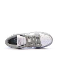 Dunk Low Baskets Blanches/Grises Femme Nike vue 4
