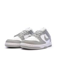 Dunk Low Baskets Blanches/Grises Femme Nike vue 6