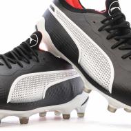 Chaussures de football Noire/Blanche Homme PumaKing Ultimate vue 7