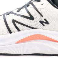 Chaussure de running Blanche Homme New Balance Propel vue 7