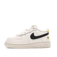 Baskets Blanche/Jaune Fille Nike Force 1 Lv8 pas cher