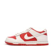 Baskets Blanches/Rouges Garçon Nike Dunk Low pas cher