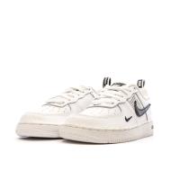 Baskets Blanches/Noires Garçon Nike Force 1 Lv8 vue 6