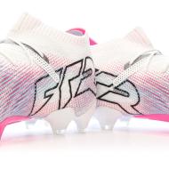 Chaussures de foot Blanches/Roses Homme Puma Future 7 Ultimate vue 7