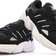 Baskets Noires/Blanches Femme Adidas Falcon vue 7