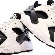 Baskets Blanche/Noir Femme Nike Huarache vue 7