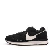 Baskets Noires Femme Nike Venture pas cher