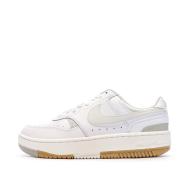 Baskets Blanches/Beiges Femme Nike Gamma