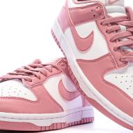Baskets Roses/Blanches Femme Nike Dunk Low vue 7