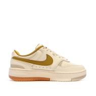 Baskets Blanc/Kaki Femme Nike Gamma Force vue 2