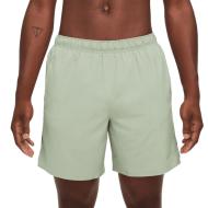Short de Sport Vert Homme Nike Challenger pas cher
