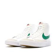 Baskets Blanche Femme Nike Blazer Mid 77 vue 6