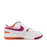 Baskets Violette/Blanche/Orange Femme Nike Gamma vue 2