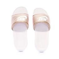 Claquettes Rose/Blanche Femme Nike Victori One vue 3