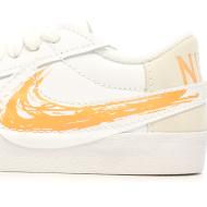 Baskets Blanches/Orange Mixte Nike Blazer Low 77 Jumbo vue 7