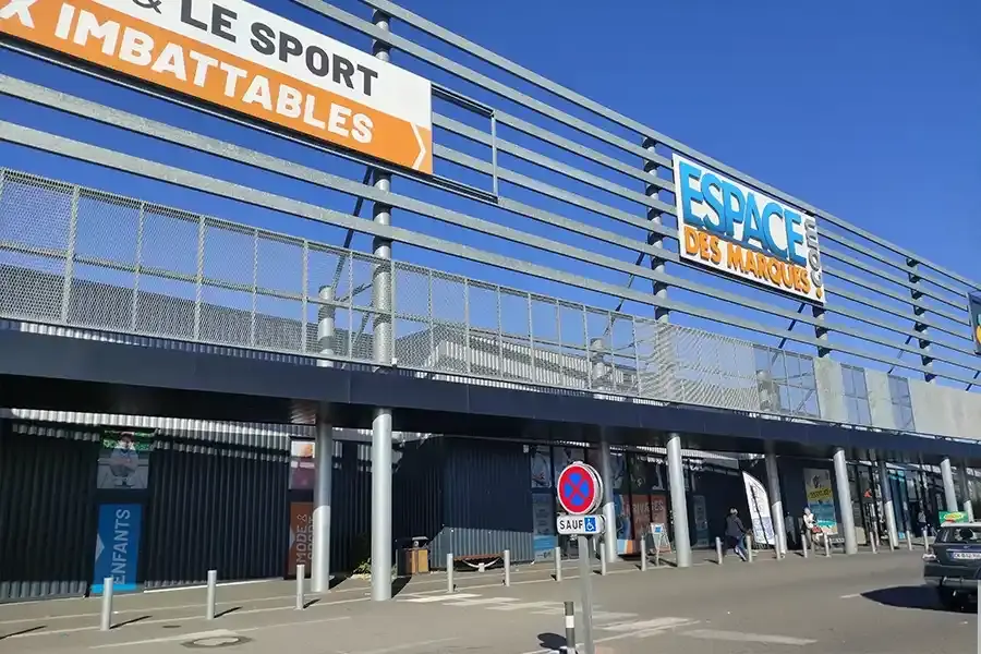 Photo magasin Espace des Marques La Roche-sur-Yon - vue 2