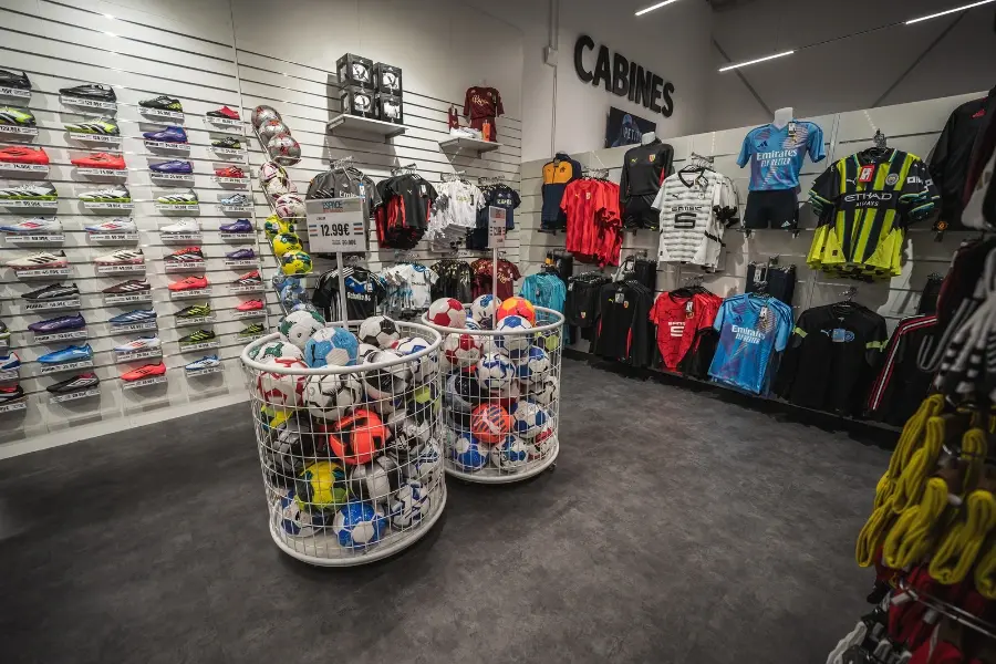 Photo magasin Espace des Marques La Roche-sur-Yon - vue 5